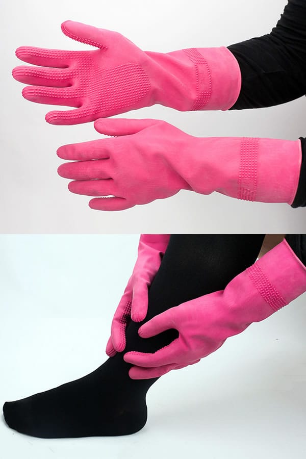Latex med rubber gloves with ridged grip, ideal for easily putting on compression stockings - Richard Evans Vascular.